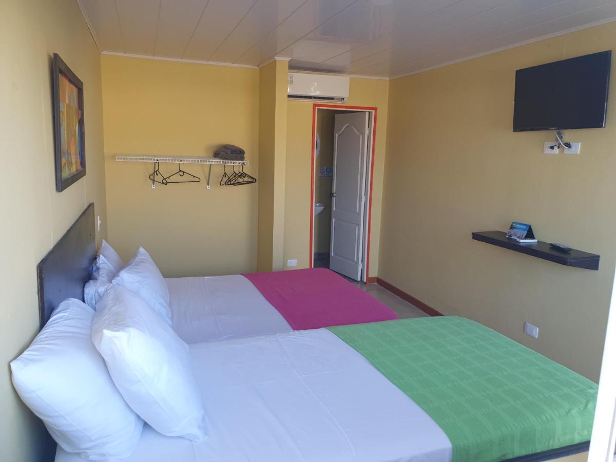 San Andrés Victoria'S Gennie Bay Village Hostal מראה חיצוני תמונה