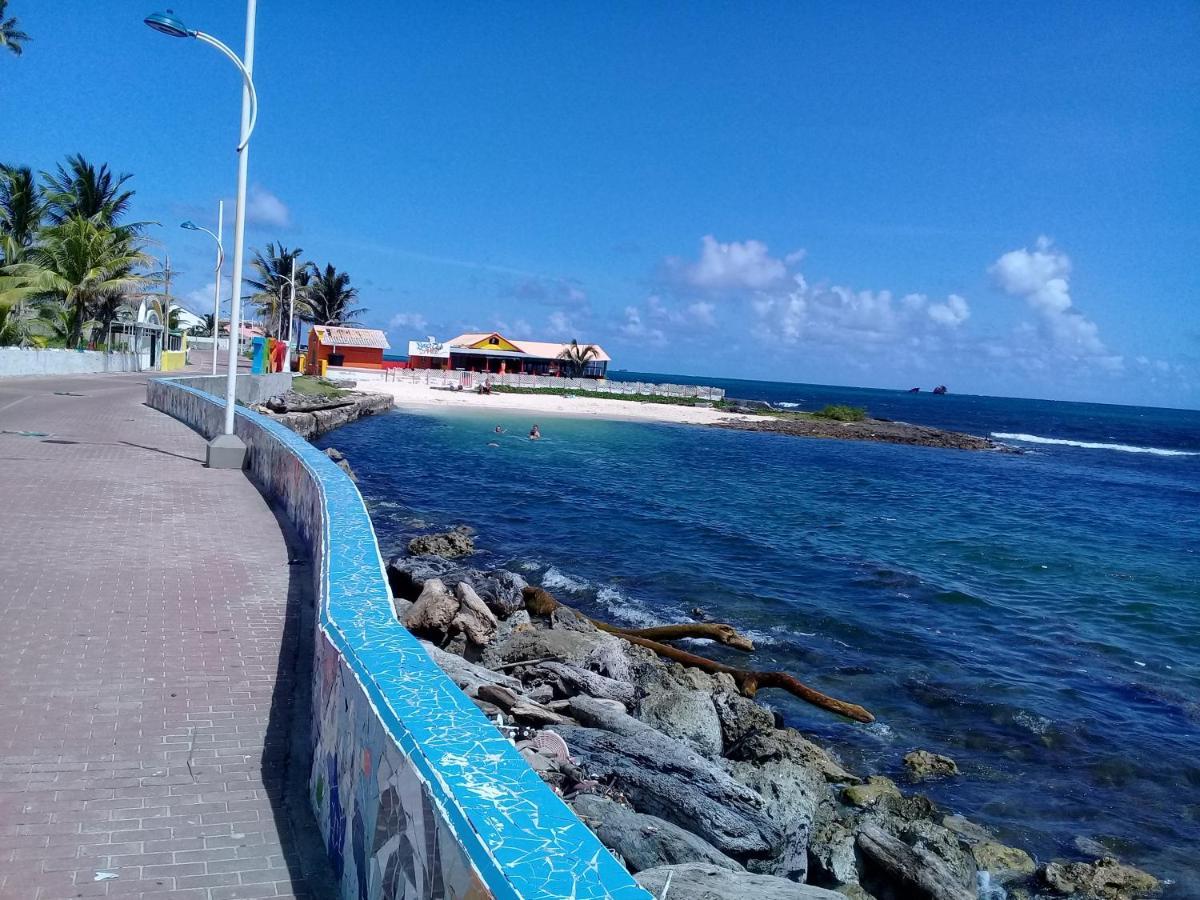 San Andrés Victoria'S Gennie Bay Village Hostal מראה חיצוני תמונה